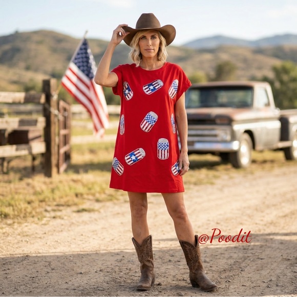 Fantastic Fawn Dresses & Skirts - FANTASTIC FAWN patriotic red tunic “cans” dress S M L